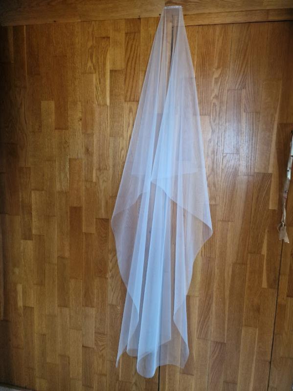 FTY130 - 1 rétegű, szegetlen, Hófehér menyasszonyi szögletes fátyol 150x150cm