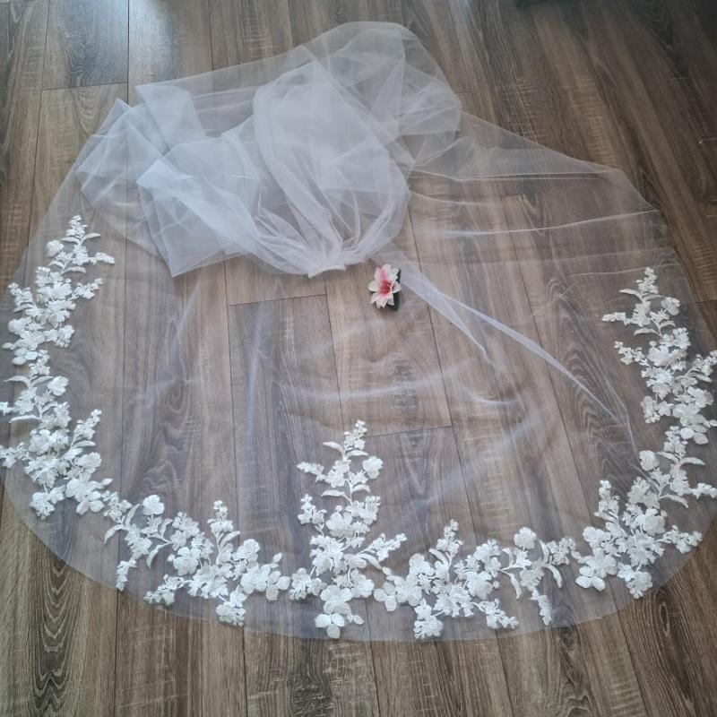 FTY141 - 1 rétegű, hímzett virágos, csipkés szélű FEHÉR, 3 méteres menyasszonyi fátyol