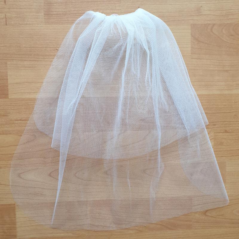 FTY61 - 2 rétegű, szegetlen, Ekrü MINI menyasszonyi fátyol 30/50x50cm