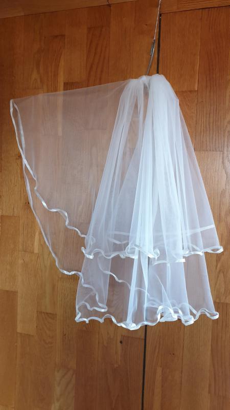 FTY67 - 2 rétegű, hullámos szatén szélű Hófehér MINI menyasszonyi fátyol 30/50x100cm