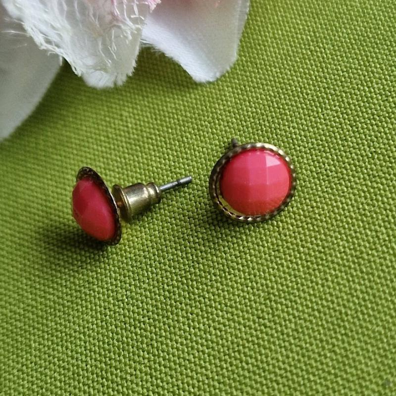 FÜL170 - Pink köves mini beszúrós fülbevaló ajándék rögzítővel