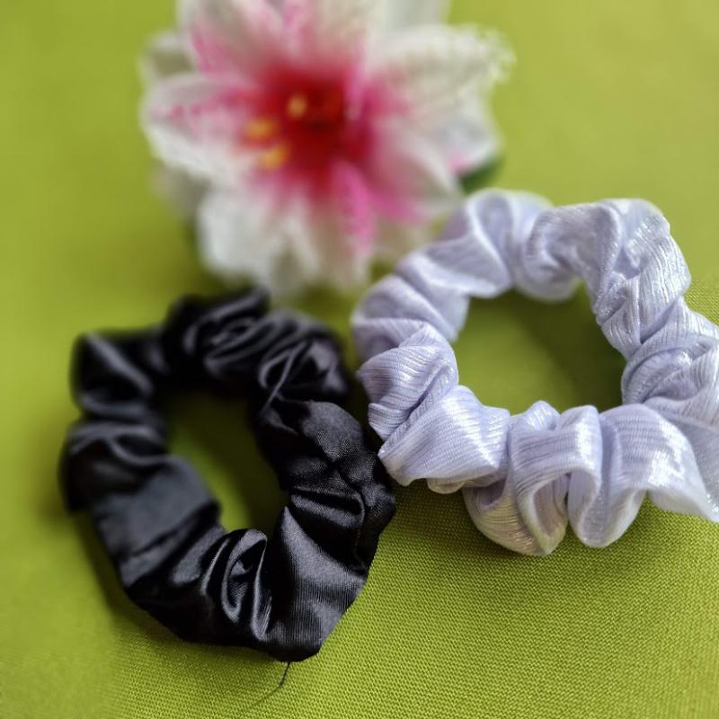 HAD178 - Hajgumi scrunchie - ezüst/fekete