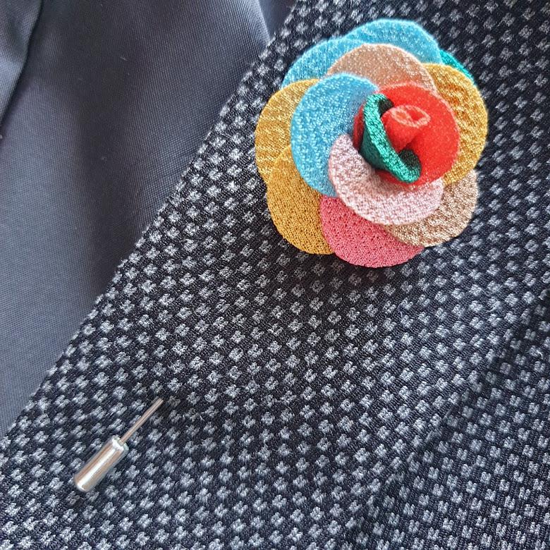 Hajtókatű, kitűző HAT27 - 40mm-es tarka virág