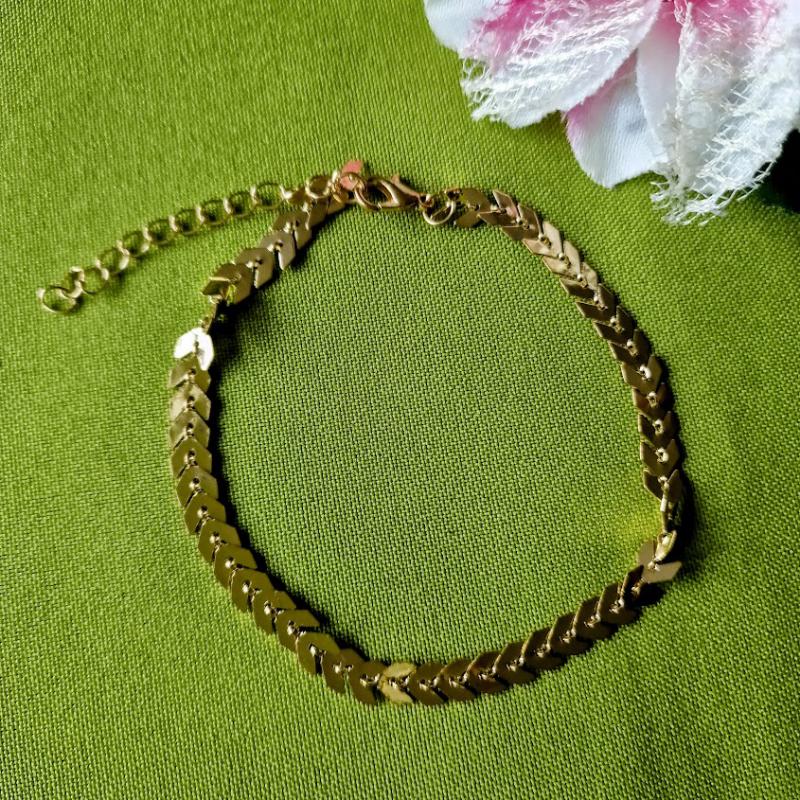 KAR81 - Arany színű Karkötő, karlánc fém lapokból