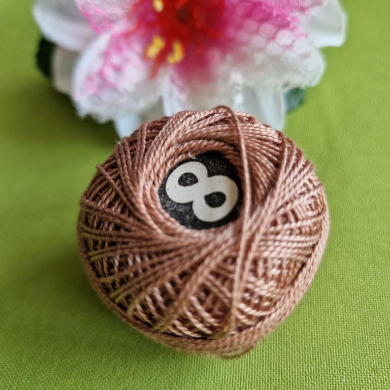 Kávébarna UC Perlé hímzőfonal