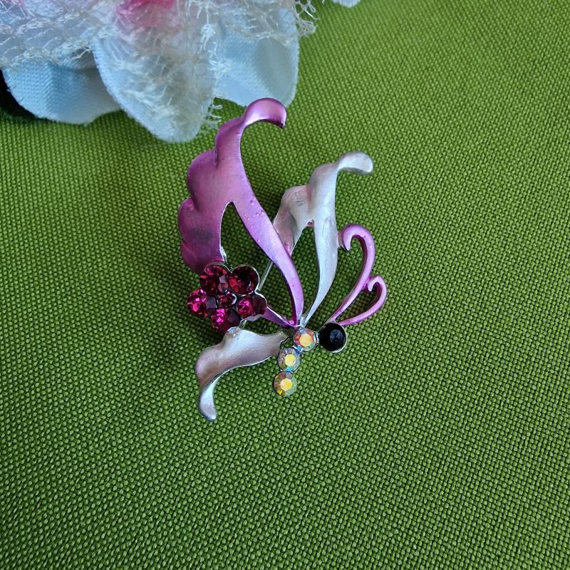 Kitűző, bross BRO37 - rózsaszín pillangó 40mm