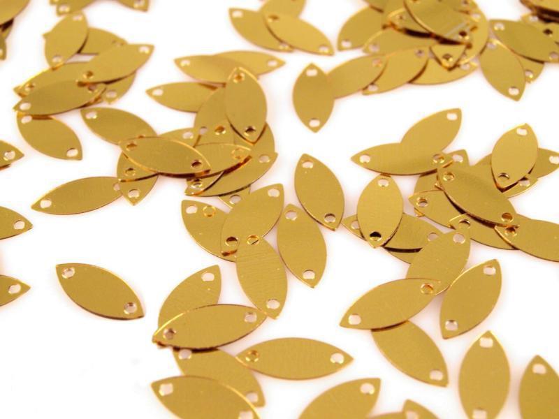 MAD56 - Arany színű levél alakú flitter 6x13mm