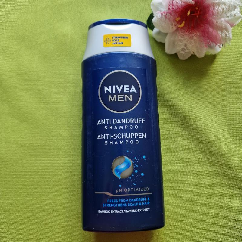 MEN05 - NIVEA MEN Power korpásodás elleni sampon, 250 ml
