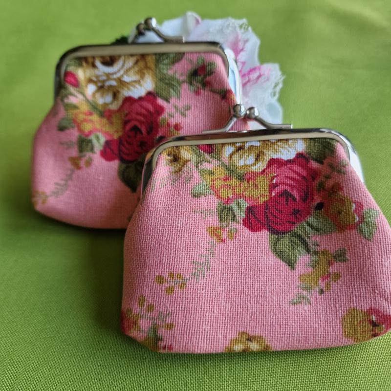 NK02C - Vintage tipusú rózsa mintás kis pénztárca, aprópénztartó - rózsaszín