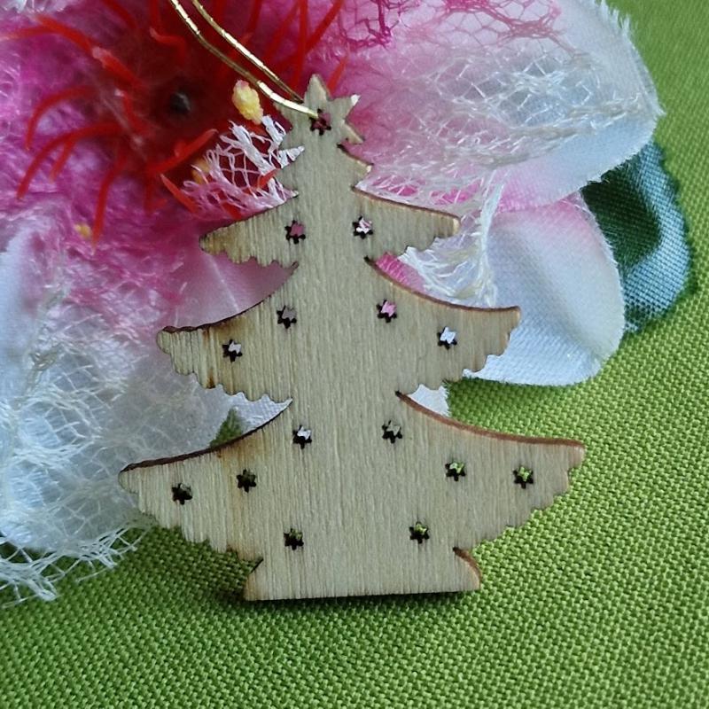 OTT105 - Karácsonyi fa dekor, Medál, DIY Kézművesség, Scrapbooking – Havas fenyőfa