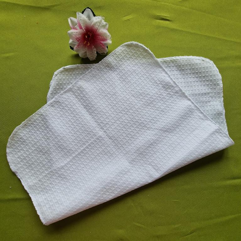 OTT39 - Közepes méretű, Hófehér színű pamut konyharuha, törlőkendő - 38x50cm