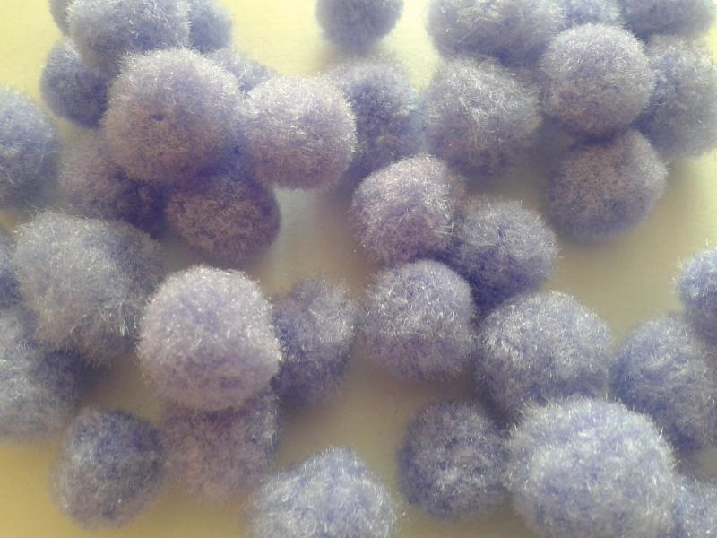 POM05 - kb. 25mm-es pompon - levendula lila