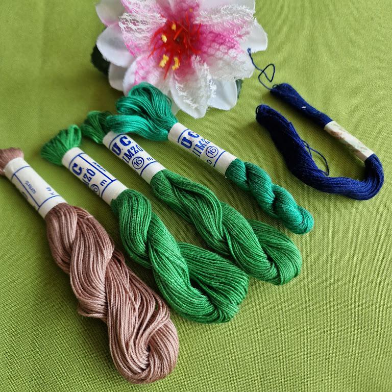 RÖV28 - 6db-os 15m-es UC hímzőfonal