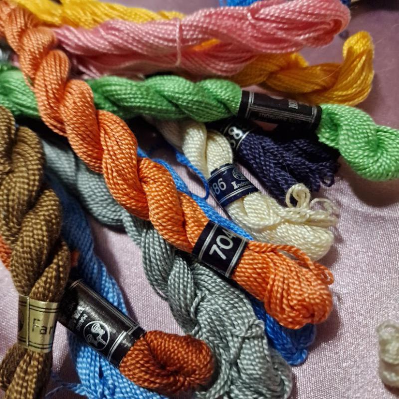 RÖV36 - 11db-os 24m-es minőségi német hímzőfonal