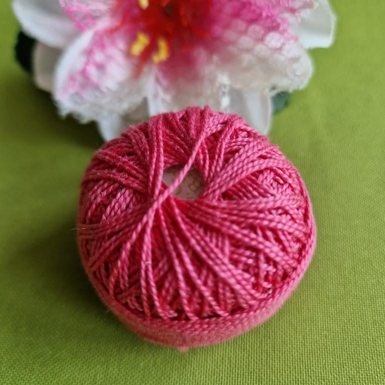 Sötét rózsaszín UC Perlé hímzőfonal