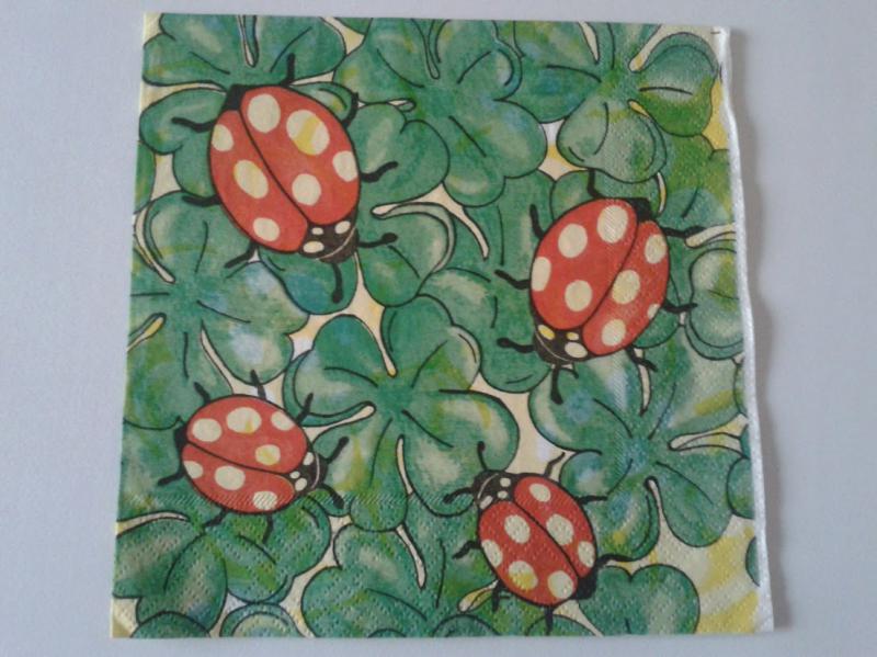 SZV133 Dekoupage - Négylevelű lóherén katica 3 rétegű szalvéta