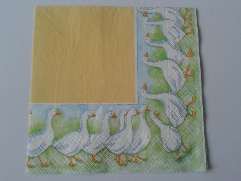 SZV159 Dekoupage - Sárga közép körben libák 3 rétegű szalvéta