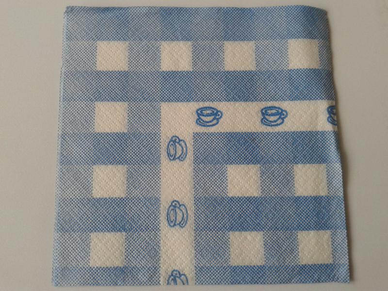 SZV188 Dekoupage - Fehér alapon kék kockás teás csésze sorral 1 rétegű szalvéta