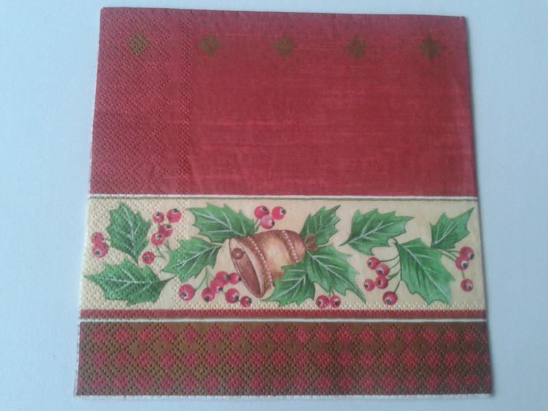 SZV76 Dekoupage - Bordó alap csengettyűs sorral 3 rétegű szalvéta