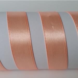 20SZS18 - 20mm-es szatén szalag – barack 18.