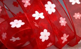 25SZOM10 - 25mm-es virág mintás organza szalag - piros alap