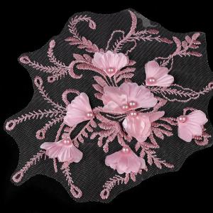 3D-s Gyöngyös virágokkal díszített rózsaszín hímzésű rátét, applikáció 17x20cm