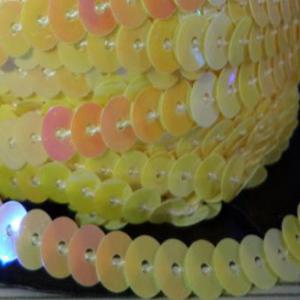 Esküvő 6mm-es sárga flitter 270cm hosszú