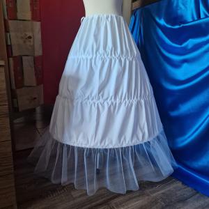 ESKÜVŐ ASZ88 - 3 körös fehér menyasszonyi alsószoknya, abroncs tüll fodros