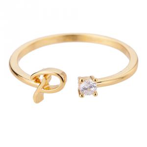 ESKÜVŐ ELJEGYZÉS GYR100 - Nyitott arany színű KÖVES acél karikagyűrű P betűs