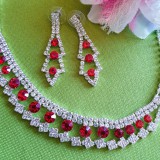 ESKÜVŐ ÉSZ07 – Piros és kristály Strasszköves ékszer szett: nyaklánc + fülbevaló