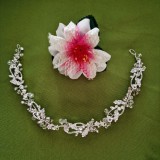 ESKÜVŐ HAD143 – Menyasszonyi gyöngyös strasszos hajdísz 2,5x33cm