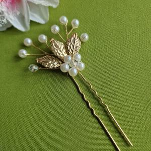 ESKÜVŐ HAD241 - Arany színű 3 leveles gyöngyös hajtű, hajdísz