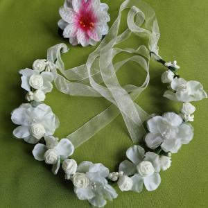 ESKÜVŐ HAD255 – Menyasszonyi hajkoszorú organza virággal és habrózsával