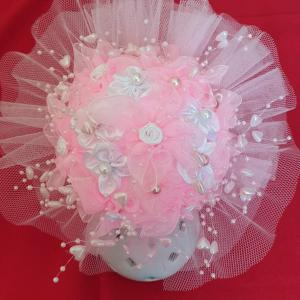 ESKÜVŐ MCS10 - Tüllös díszítésű Menyasszonyi csokor rózsaszín és fehér virágokból