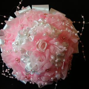 ESKÜVŐ MCS11 - 16x20cm-es Menyasszonyi csokor rózsaszín és fehér virágokból