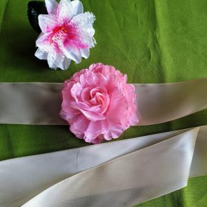 ESKÜVŐ MÖV11 - 10cm-es rózsaszín színű virágos menyasszonyi öv