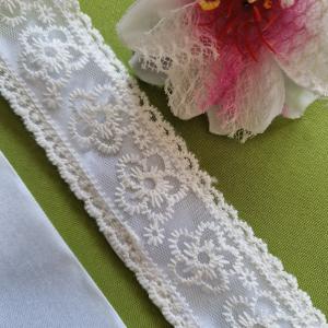 ESKÜVŐ MÖV50 – Handmade - Ekrü színű virág mintás csipkés menyasszonyi öv 35x4cm-es