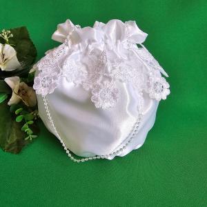 ESKÜVŐ MSZ06 - Menyasszonyi szütyő, tatyó virágos csipkés fehér szatén