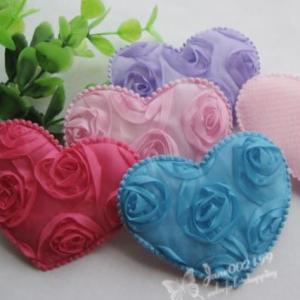 ESKÜVŐI dekor Dek31 - 11db Párnázott organza szív 65x55mm - több színben