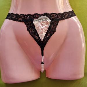 FEN163 - Női fehérnemű - Csipkés, gyöngyös G-string tanga bugyi