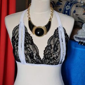 FEN32F.1 - Női fehérnemű - Fekete nyitott  csipke melltartó