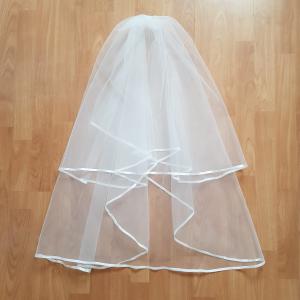 FTY70 - 2 rétegű, szatén szélű Ekrü MINI menyasszonyi fátyol 30/50x100cm