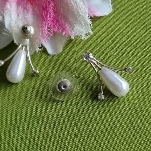 FÜL174 - Angyalka alakú gyöngyös köves beszúrós fülbevaló