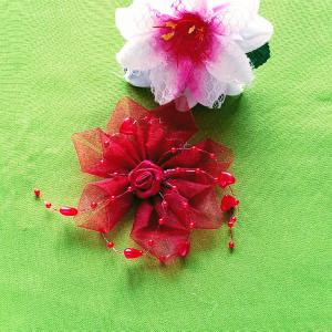 Gyöngyös szilikon szálas organza virág szatén rózsával - bordó piros szív