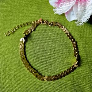 KAR81 - Arany színű Karkötő, karlánc fém lapokból