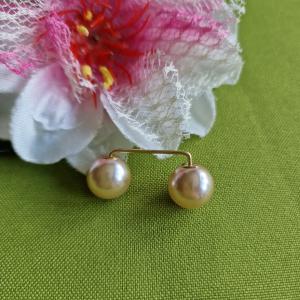 Kitűző, bross BRO387A - Gyöngyös melltű 34x13mm - púder