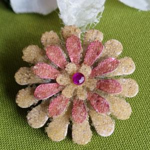 Kitűző, bross BRO438 - 40mm-es  csillogós virágfej