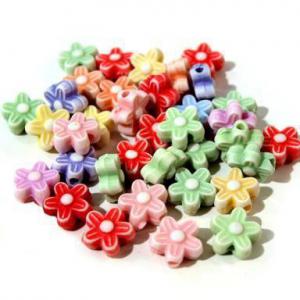 MAD23 - Műanyag virág gyöngy Ø8mm - 100db-os mix