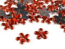 MAD25 - Piros színű műanyag virág gyöngy Ø11mm