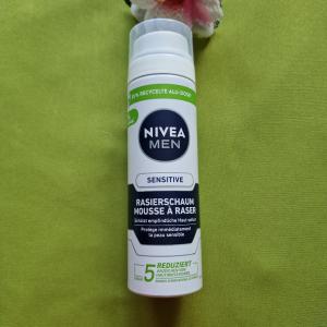 MEN02 - Nivea men sensitve rasierschaum - borotvahab érzékenybőrre, 200ml-es